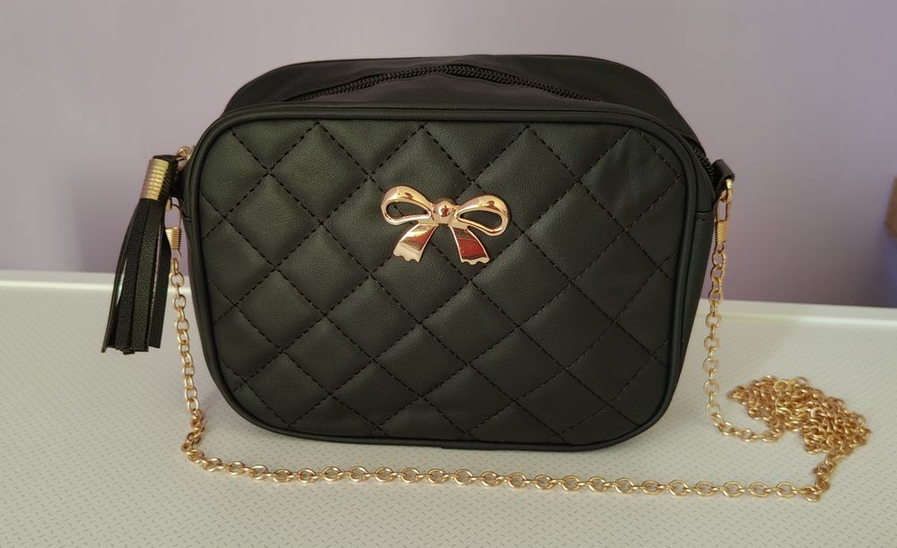 Nowa Torebka Damska Pikowana na Ramię Łańcuszek Quilted