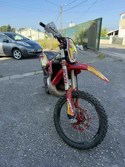 Rieju 300 pro ..
