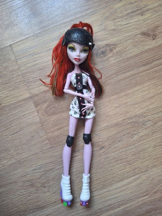 Лялька Монстер Хай/Monster High Оперетта на роликах