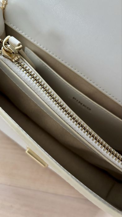 Skórzana torebka Pinko