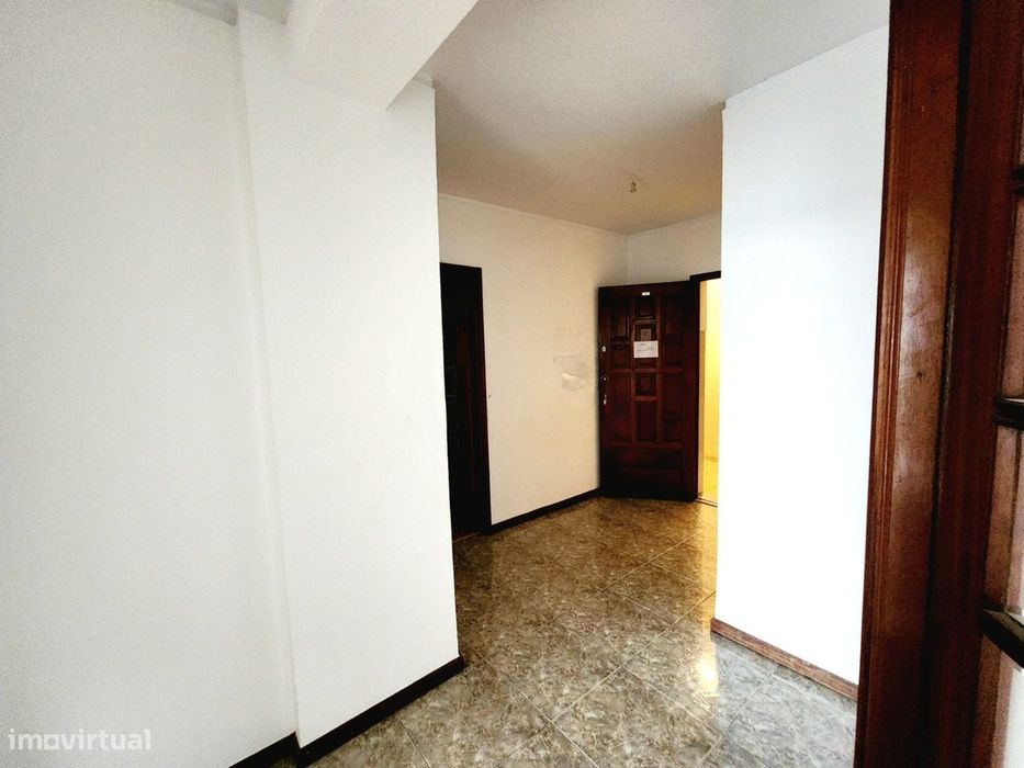 Apartamento T2 em Vilar do Paraíso