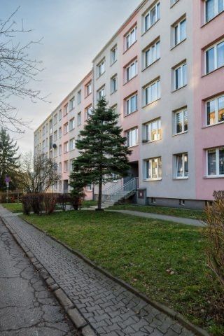 Przytulna kawalerka na parterze