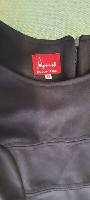 Vestido preto de cavas