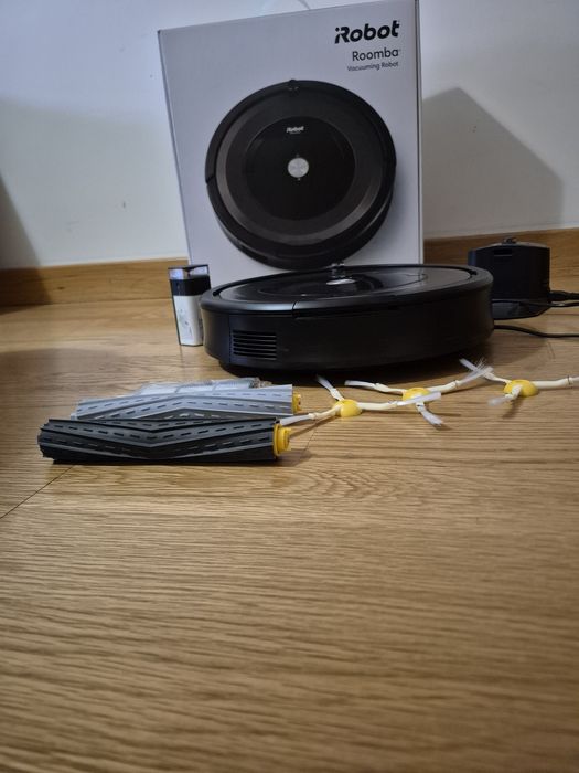 Aspirador Roomba 896 (Com Caixa e Extras + Parede Virtual) - Erro 8