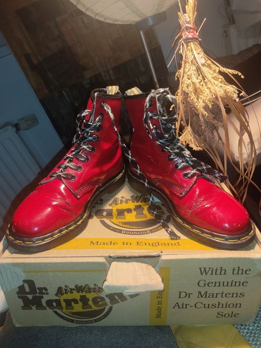 Dr. Martens Made in England, skórzane, czerwone , lakierowane, r. 38