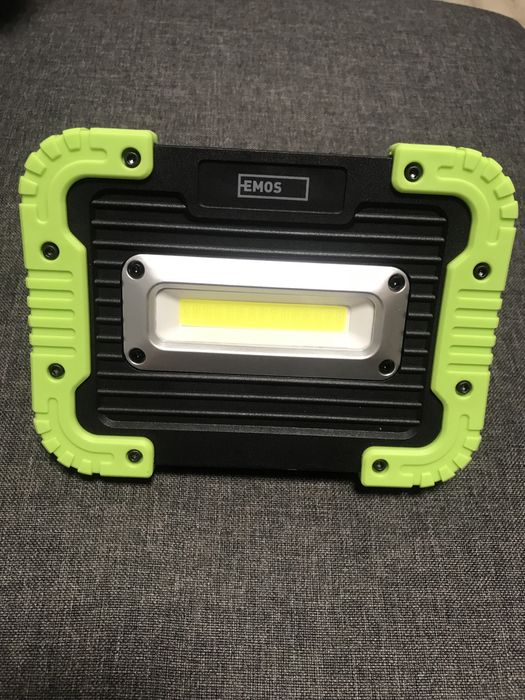 Прожектор-павербанк