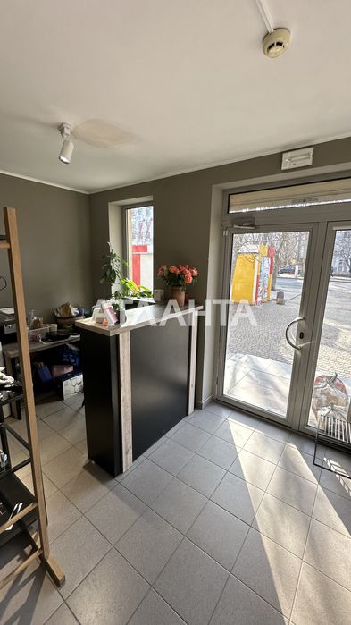 Приміщення під будь-який бізнес, магазин, офіс, прохідне місце