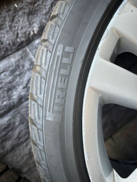 Продам оригінальні диски на Volkswagen разом з зимовою резиною Pirelli