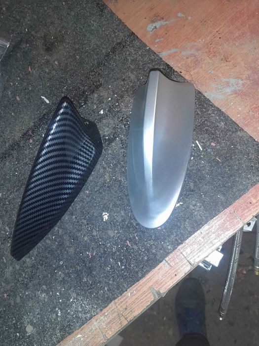 Antena samochodowa typ rekin