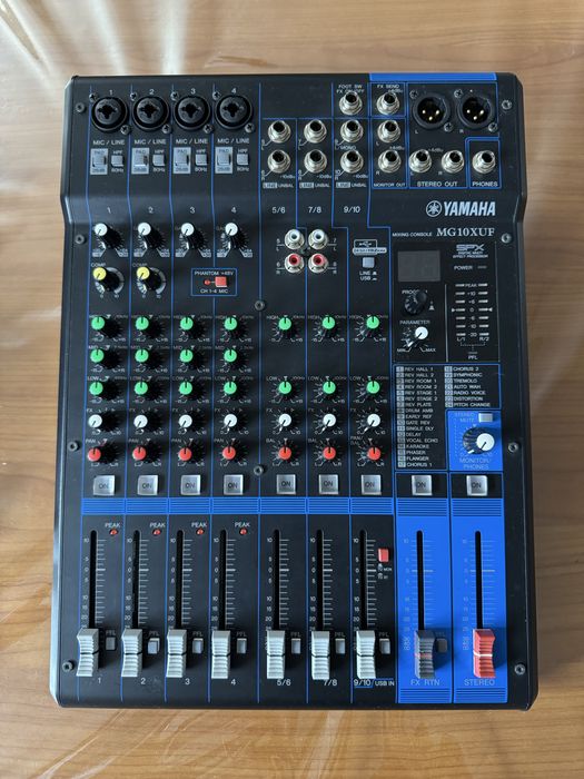 Mesa Mistura USB Yamaha MG 10XUF