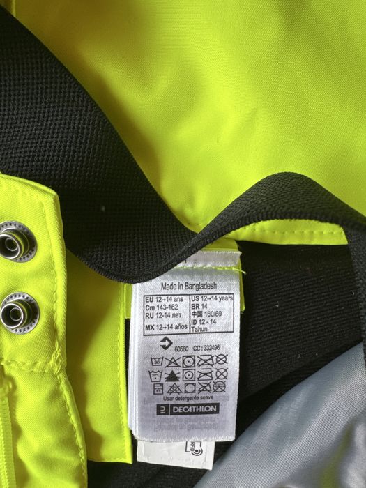 2 kurtki i spodnie na narty, na zime