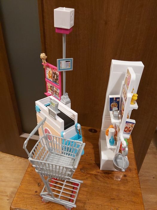 Lalka BARBIE SKLEP SUPERMARKET  zestaw z lalką .