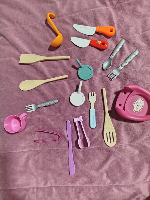 продається лот іграшок для дівчаток