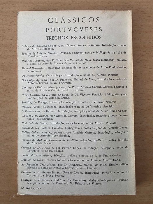 Livro "Cantata de Dido e Outros Poemas" de António Correia Garção