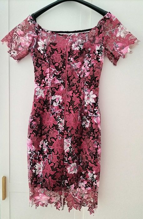 Sukienka Paper Dolls London, gipiura, 34