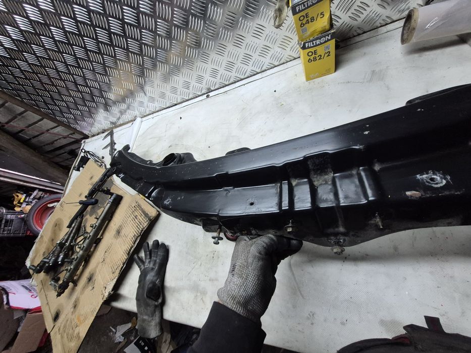 Pas górny Alfa Romeo 159,Brera