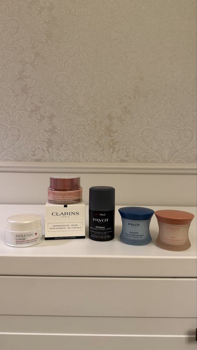 Набір косметичка , кріогель та скраб від Collistar