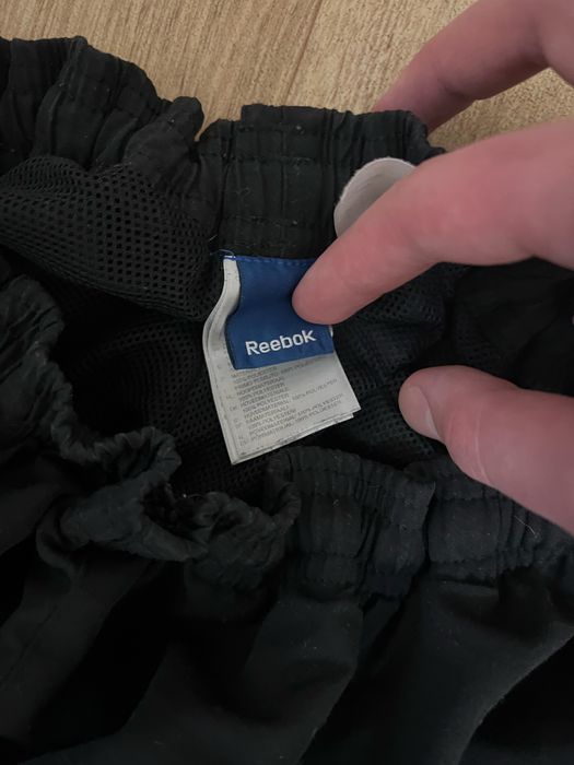 Штани Reebok.