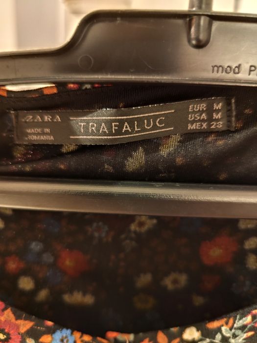 Macacão florido da zara