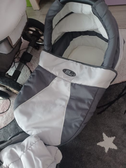 Dwa wózki dziecięce