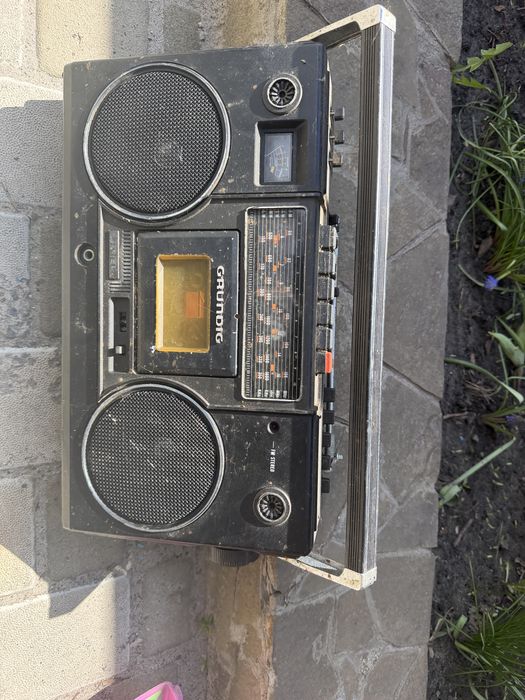 Магнитофон grunding