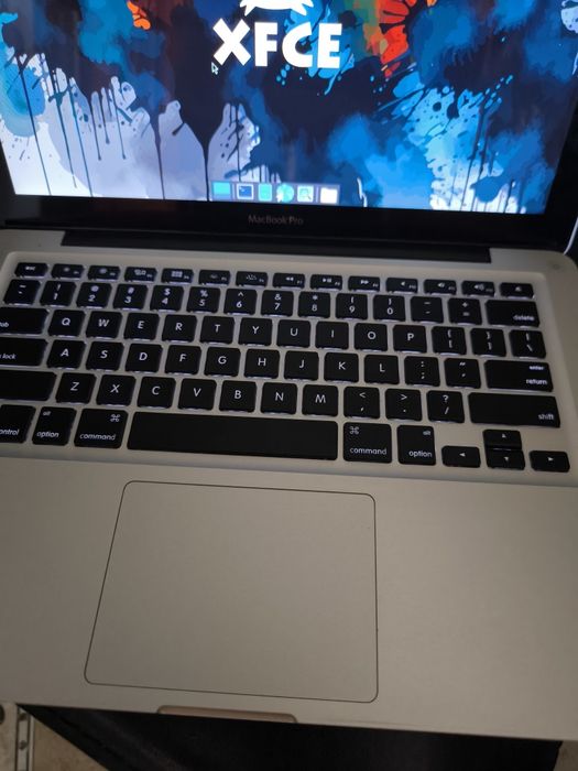 MacBook Pro 256GB 13 com  i5 8GB