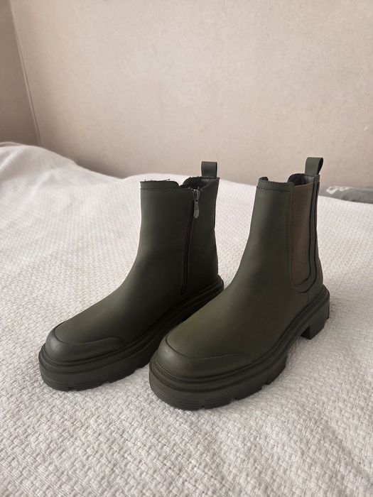 Гумові чоботи в супер стані, 36 розмір