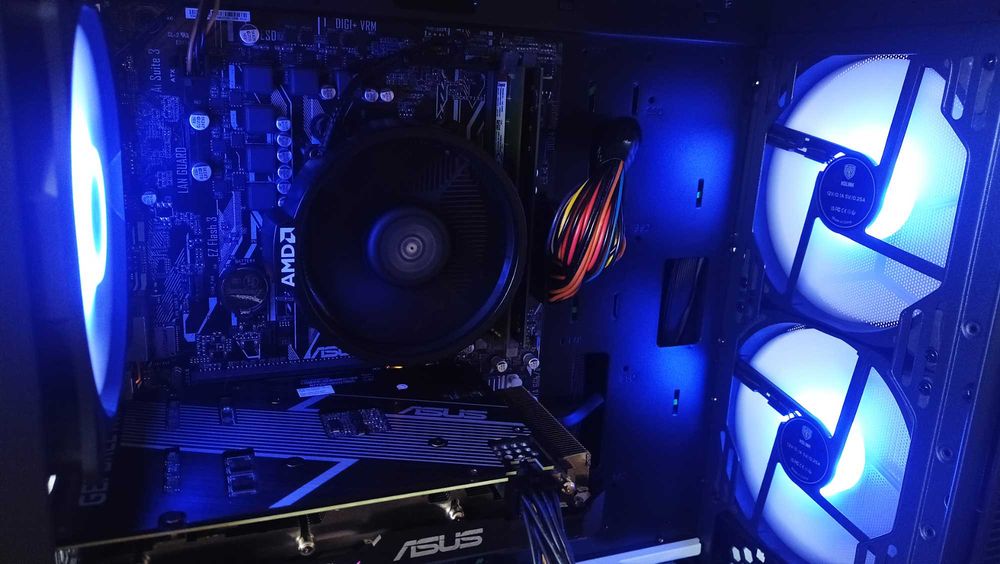 Komputer Gamingowy Ryzen5 5600 | RTX 3050 8GB | 16GB DDR4 | NVMe + HDD | RGB LED
