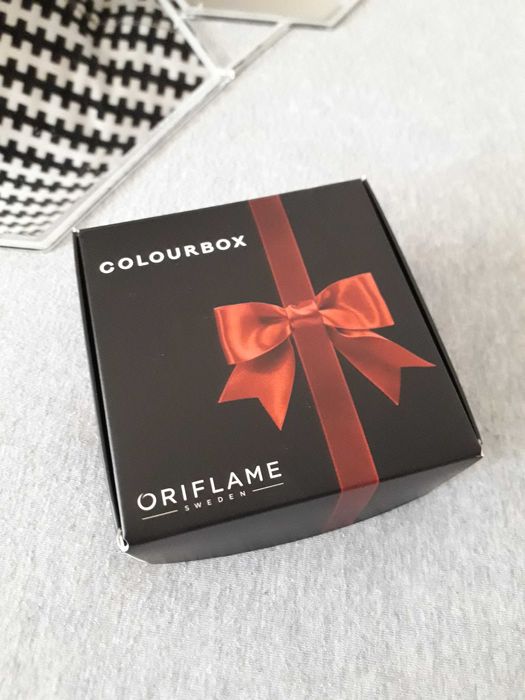 Conjunto colar e pulseira Color Block 《Oriflame》 NOVO