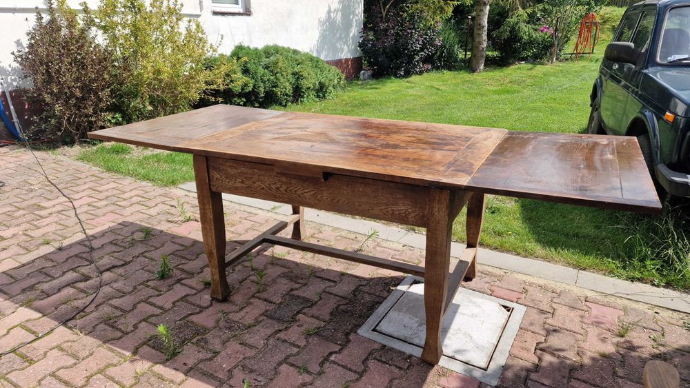 Cały zestaw przedwojennych rzeźbionych mebli