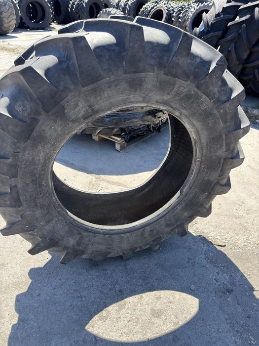 Opona 14.9R28 Michelin