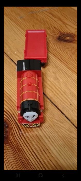 Ciuchcia w zestawie z wagonikiem Trackmaster