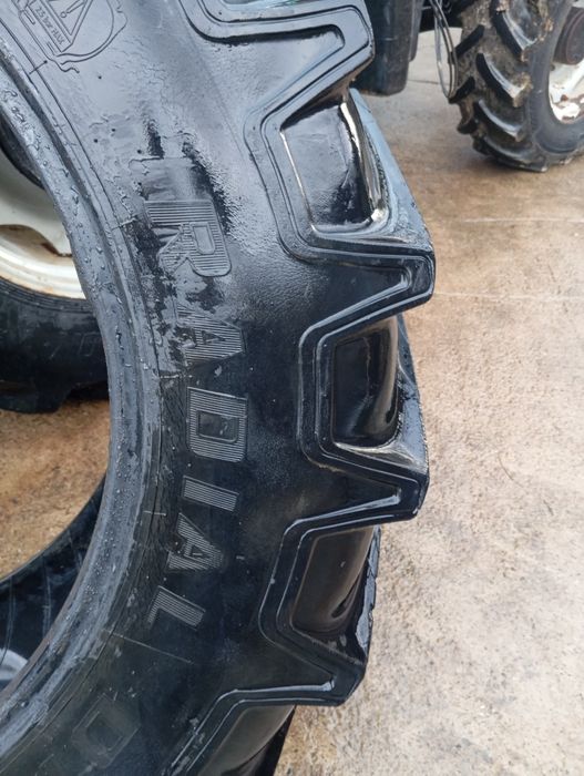 Używane Opony rolnicze 420/85r 34