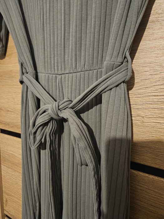 Damski kombinezon Even&Odd. Rozmiar M