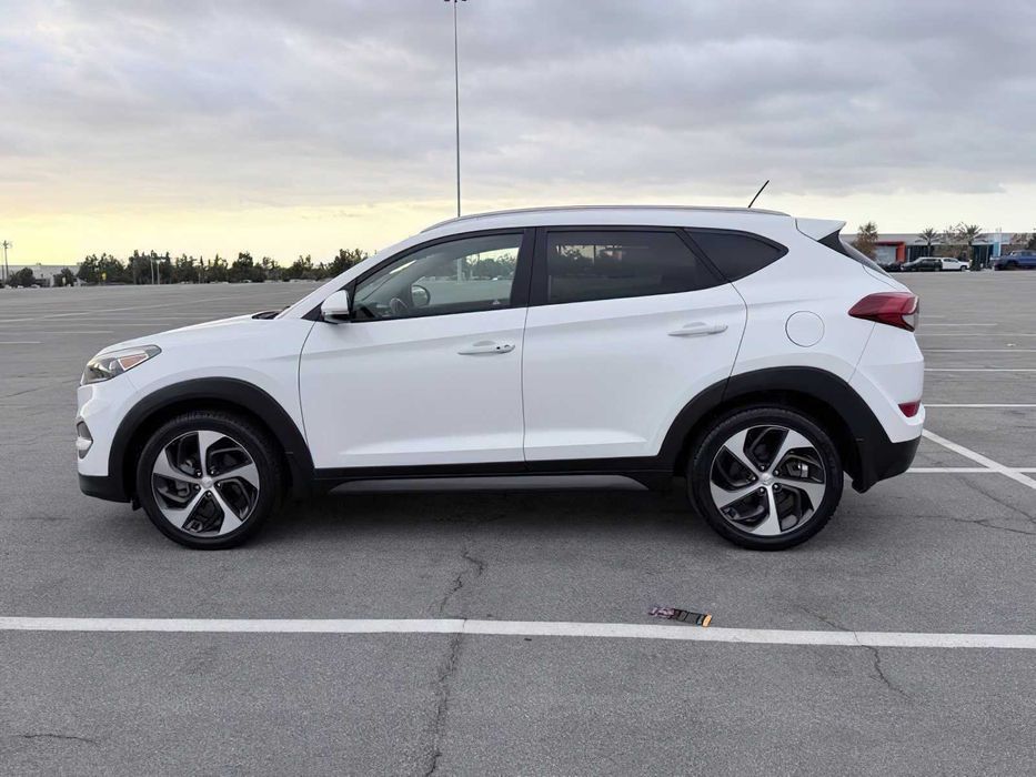 Hyundai Tucson      2016