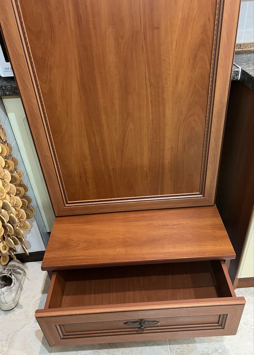 Продам в идеальном состоянии прихожую