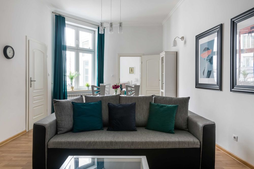 Duży apartament z balkonem przy Dworcu Głównym | Netflix | 5 osób