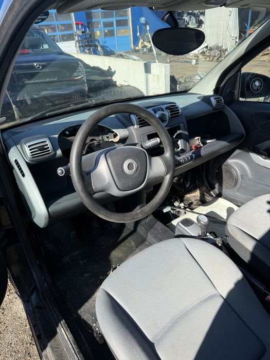 Smart ForTwo 451 konsola szara cala ładna Deska Rozdzielcza
