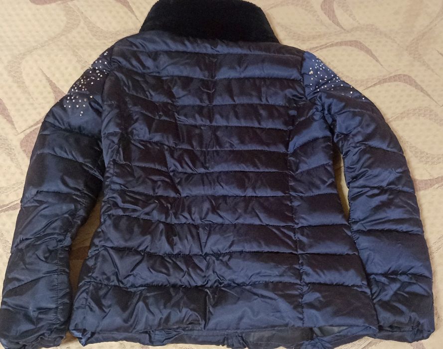 Куртка стильная яркая демисезонная