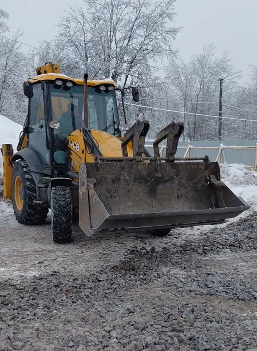 Послуги екскаватора JCB-3CX