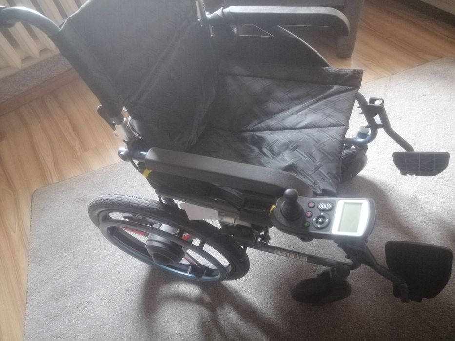 Sprzedam wózek inwalidzki