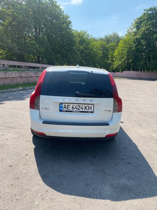 Volvo V50 2010 VIN YV1MW76F2B2611111 фото оголошення 3 з 8