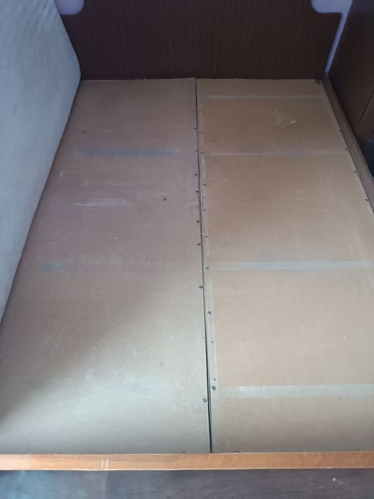 Ліжко 1.45*1.95 з матрацом та наматрацником