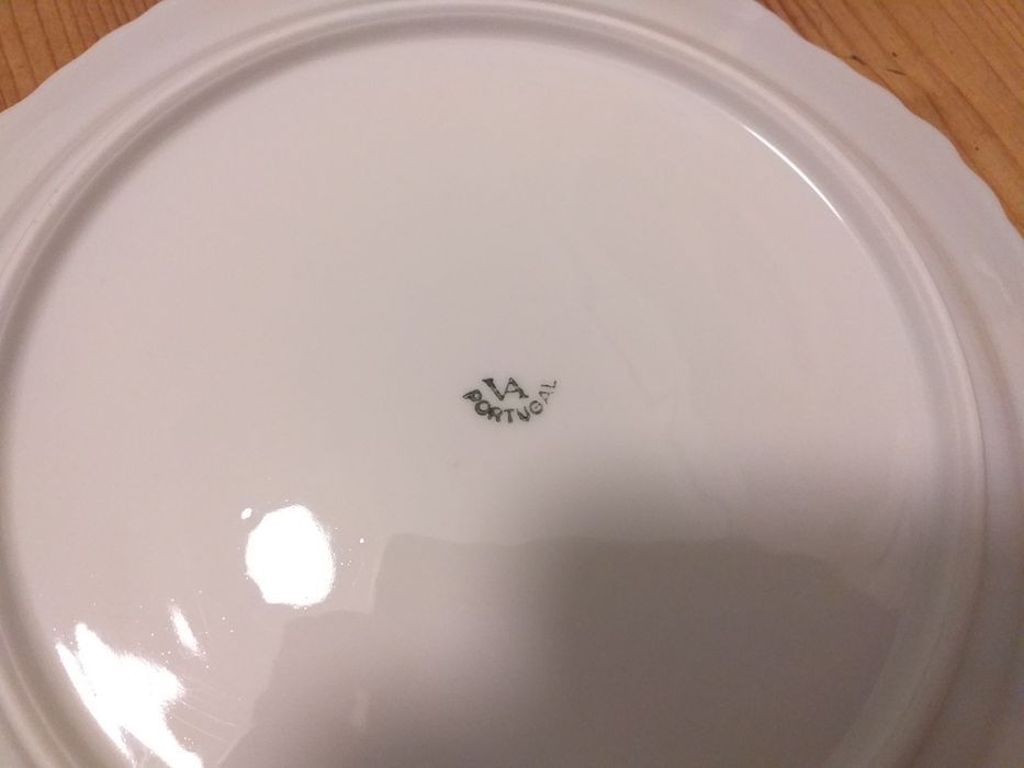 1 travessa 4 pratos vista alegre