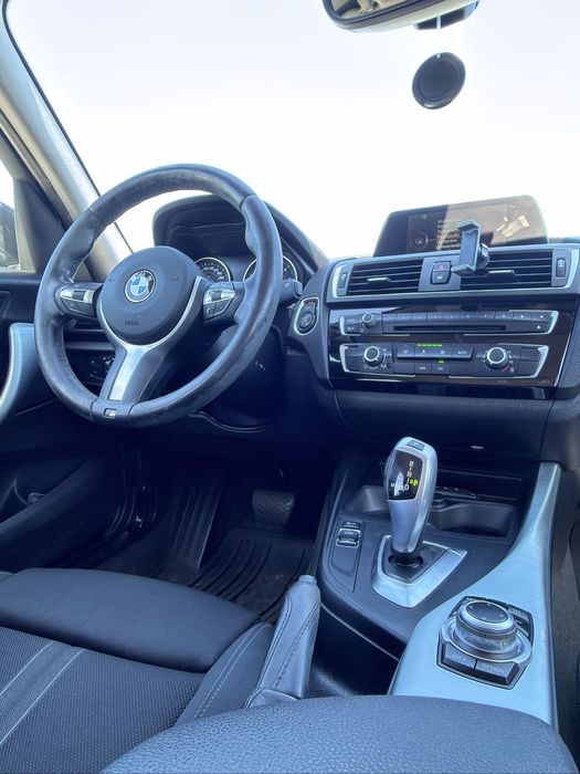 Bmw serie 1 116D   F20