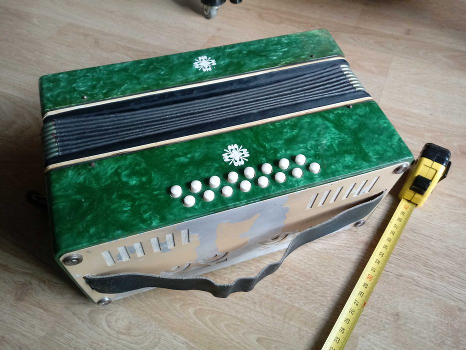Zabytkowa Harmoszka Akordeon ?  Prl