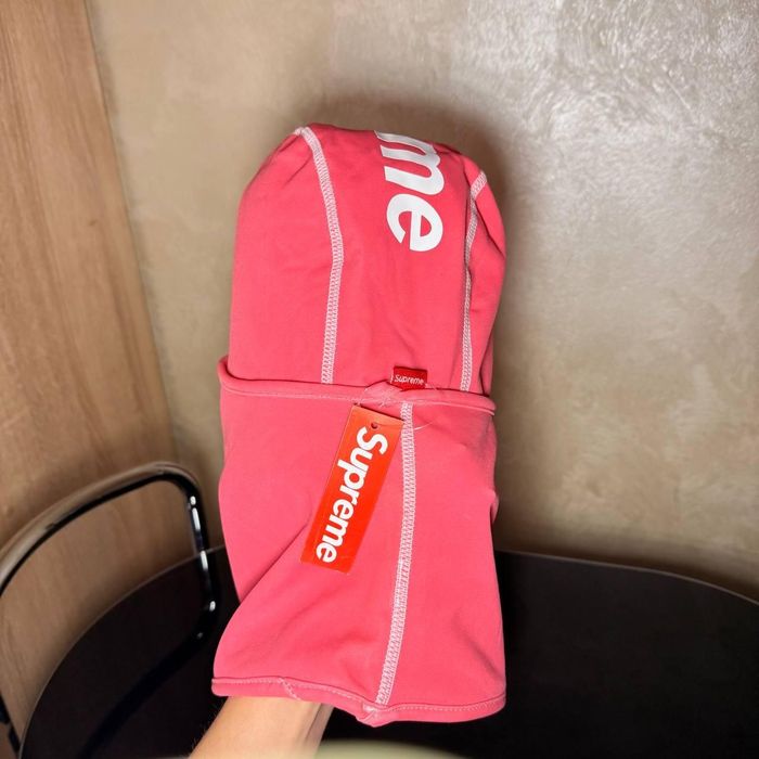 Балаклава Supreme heat reactive змінює колір