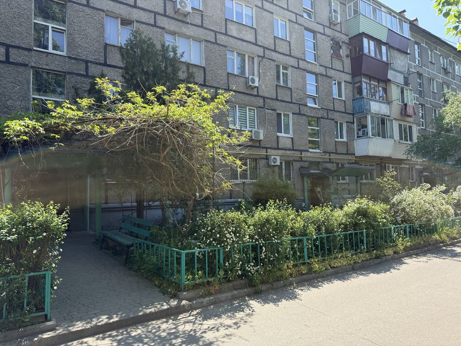 Продам 2ком. 45м2 ул. Галины Мазепы,57 р-он ул Калиновая