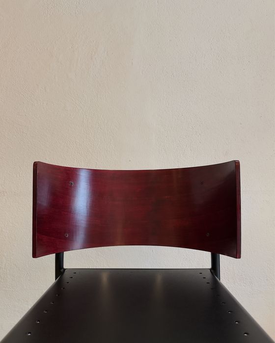 Versão RARA cadeira “Lila Hunter” de Philippe Starck
