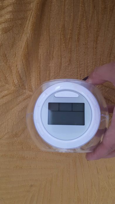 Relógio com 2 braceletes e brilhantes